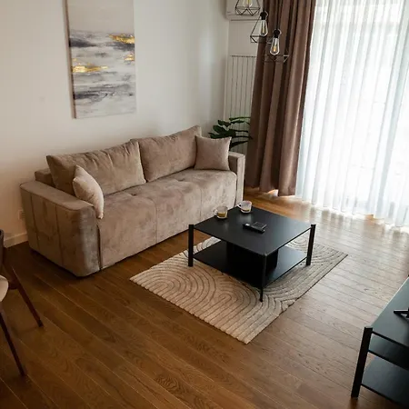 Apartment Planet Gemini & Nis