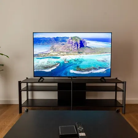 Planet Gemini & Apartment