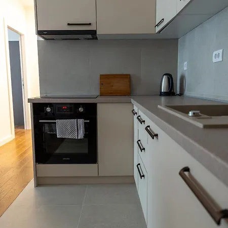 Planet Gemini & Apartment Nis