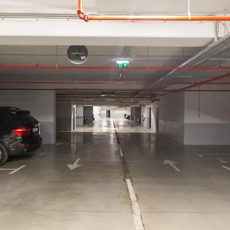 Planet Gemini & Apartment Nis